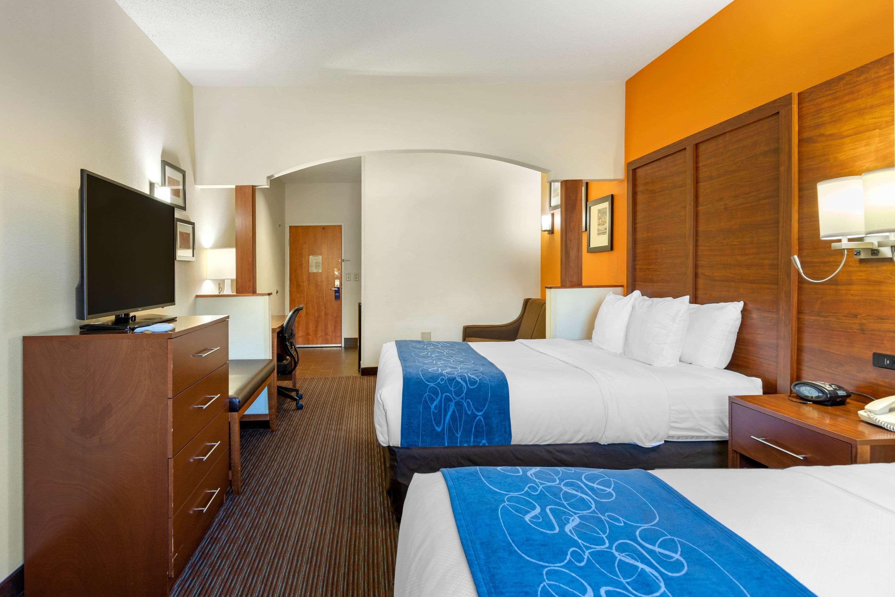 Comfort Suites Stevensville - St Joseph Exterior foto