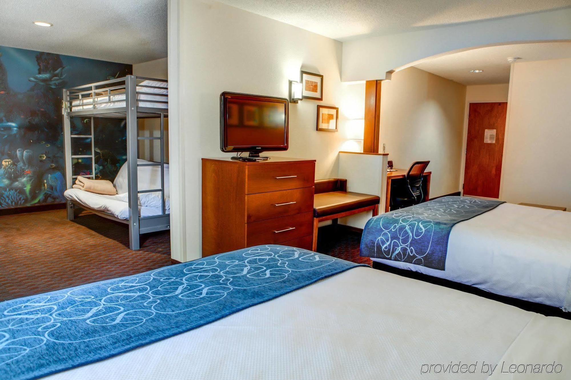 Comfort Suites Stevensville - St Joseph Exterior foto